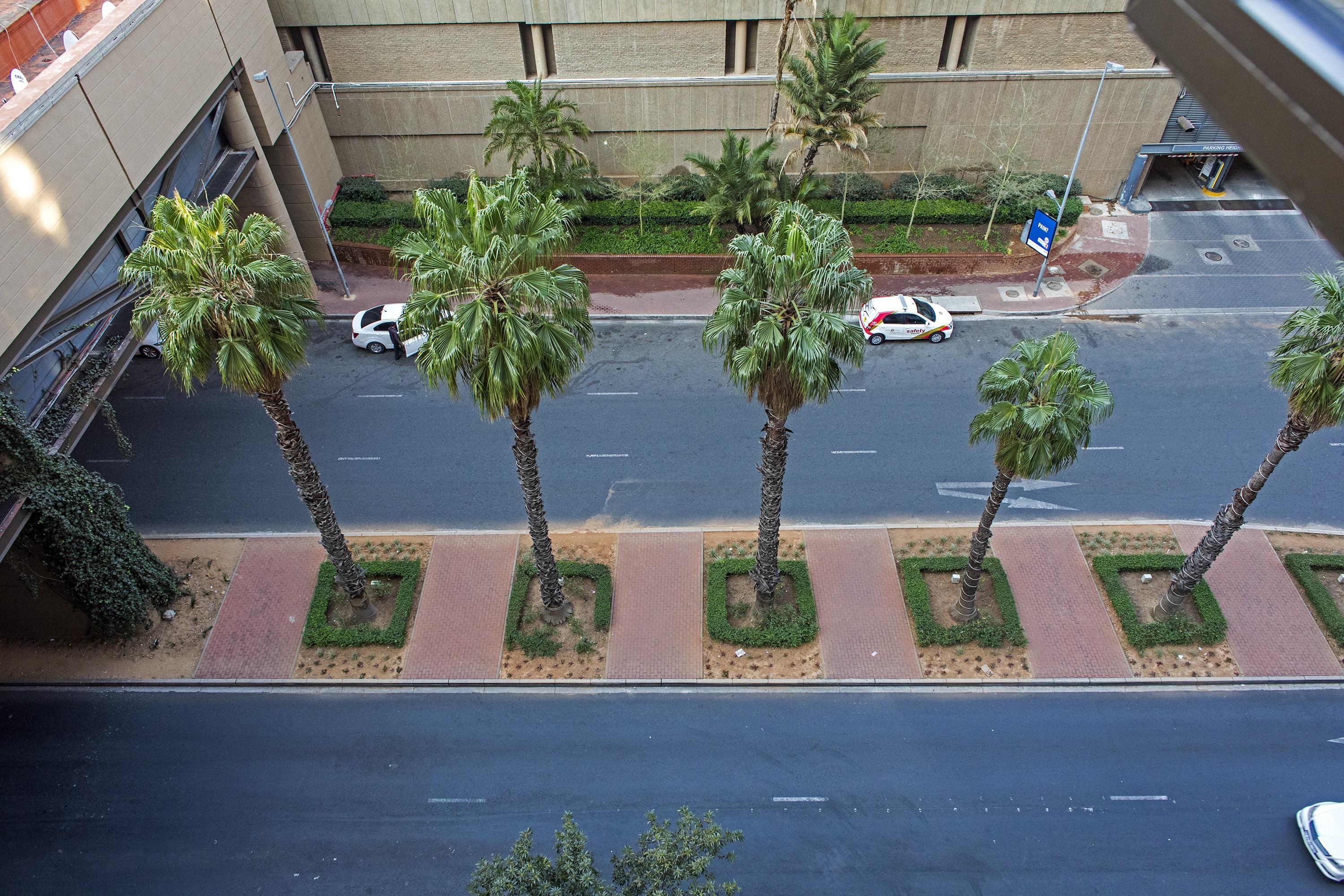 Davinci Hotel On Nelson Mandela Square Йоханнесбург Экстерьер фото