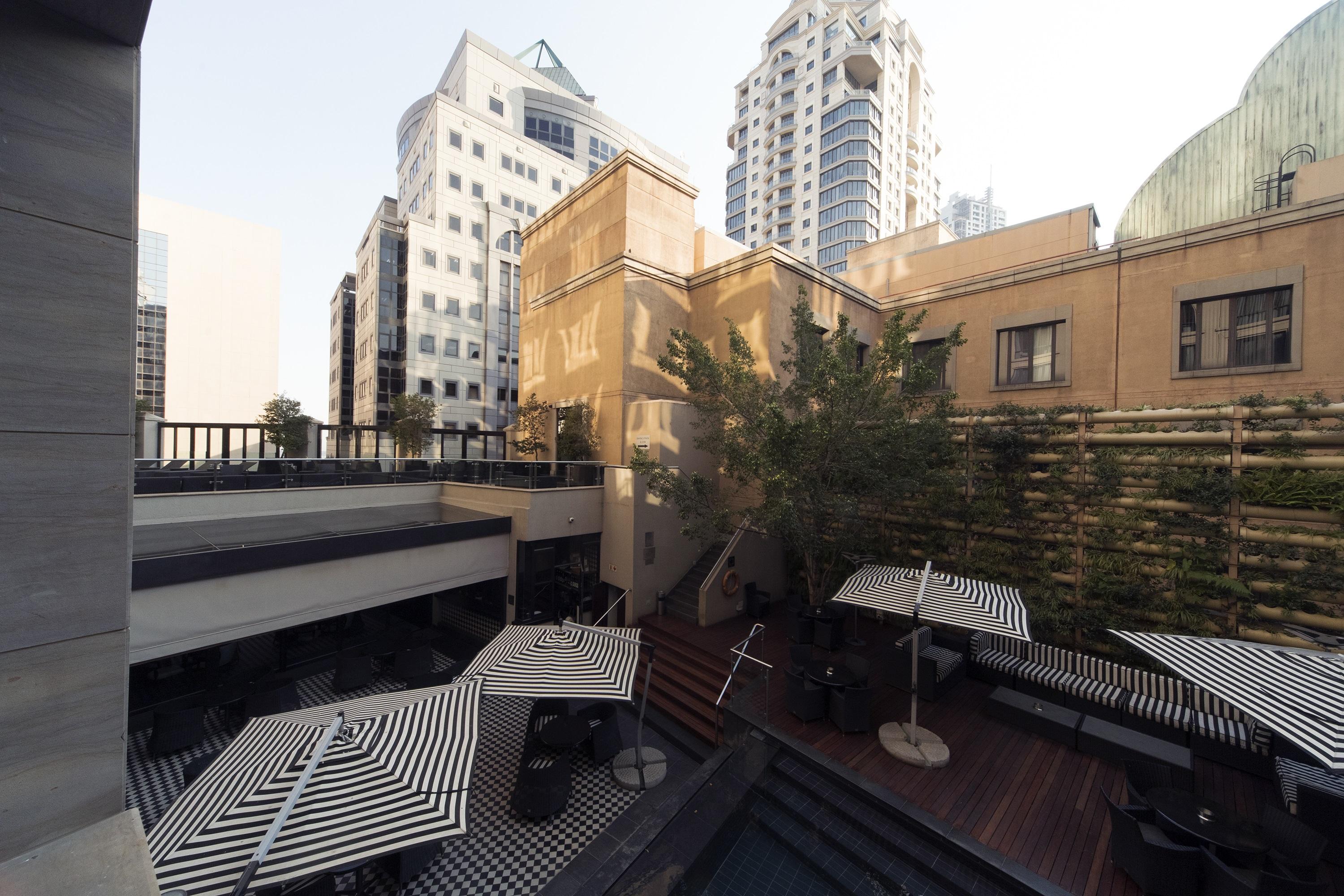Davinci Hotel On Nelson Mandela Square Йоханнесбург Экстерьер фото