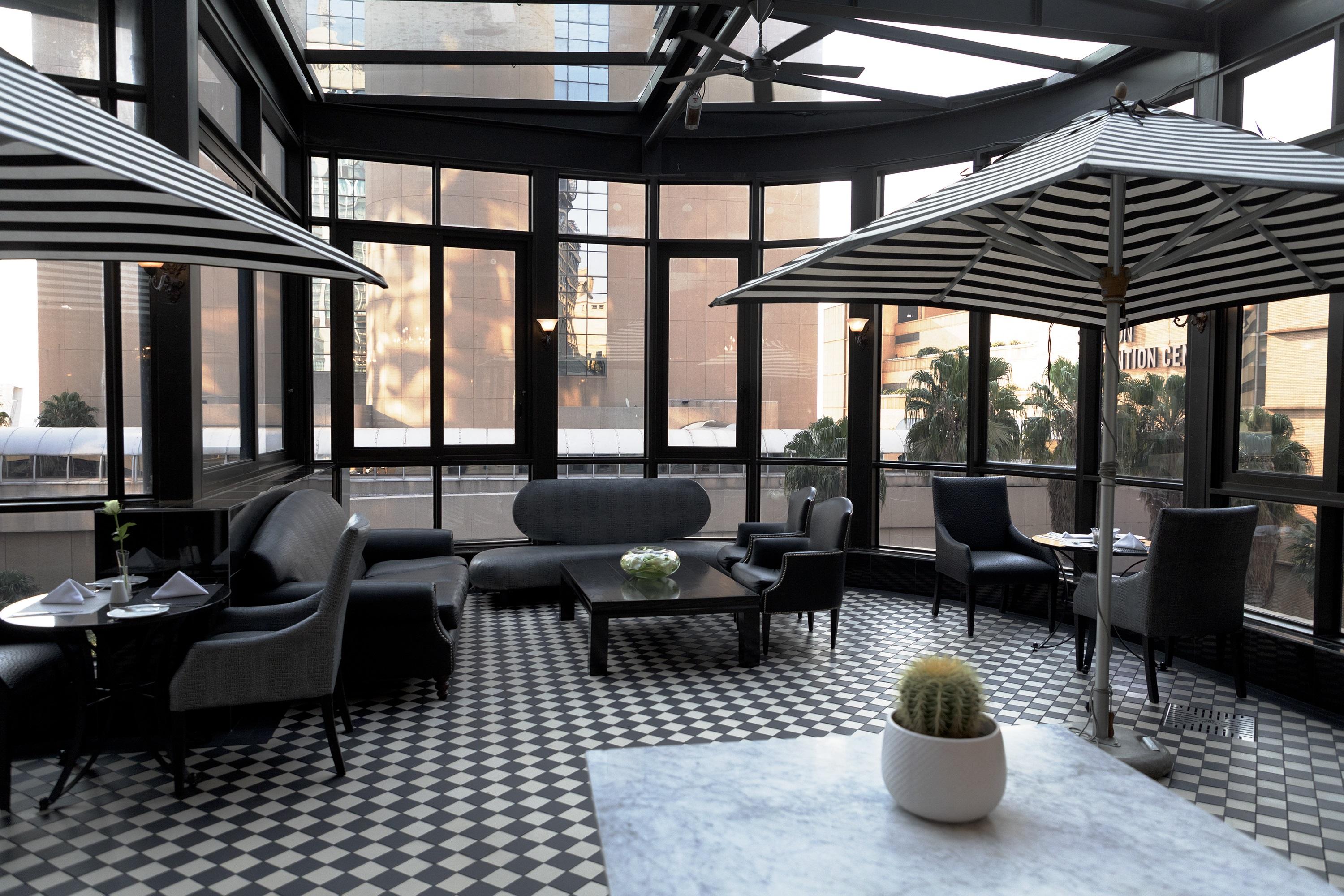 Davinci Hotel On Nelson Mandela Square Йоханнесбург Экстерьер фото